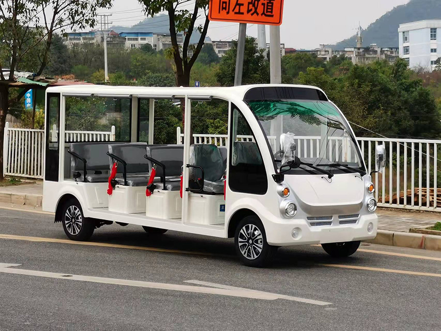 大型挖掘机 EC-600